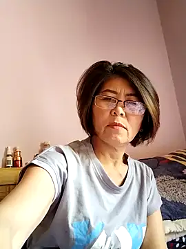 Baby-tits2024 online show from September 15, 2025, 3:06 am