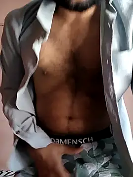 Vignesh3246 online show from January 14, 2026, 12:22 pm