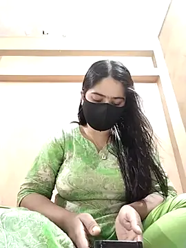 Magical Girl- online show from September 23, 2025, 3:20 am