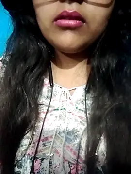 Love-Veronica online show from February 13, 2026, 1:07 pm