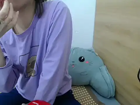 HotQueen online show from January 16, 2025, 1:58 pm