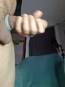 ChuckyyDee online show from May 25, 2026, 12:44 pm