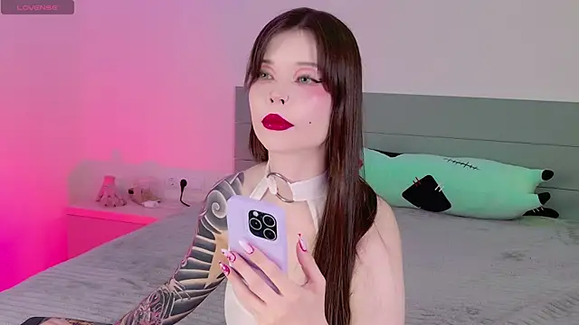 Snapshot of Lust_One_ chatting on March 27, 2026, 8:41 pm Lust One online show from March 27, 2026, 8:41 pm