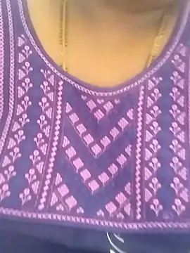 Sexy Radhikaa online show from December 19, 2025, 5:03 am