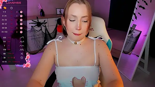 Jenny Luvv online show from October 23, 2025, 8:02 am