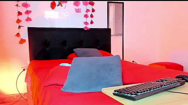 AlanaParker6  online show from December 29, 2024, 2:31 pm