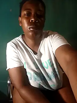 curvyloneah75 online show from March 9, 2025, 2:07 am