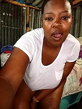 curvyloneah75 online show from September 25, 2025, 7:01 am