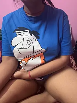 nishalove19 online show from December 5, 2024, 8:33 pm