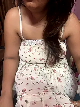  nishalove19 online show from October 22, 2025, 6:51 pm