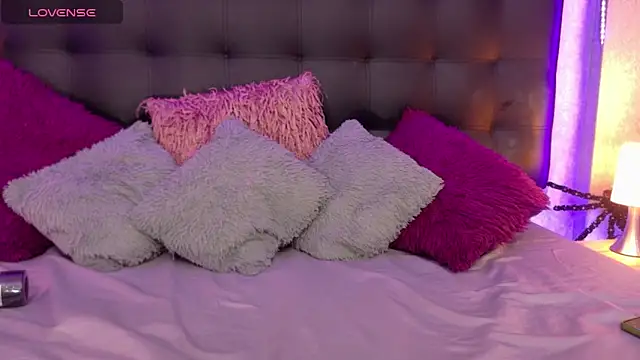 Snapshot of MeleekXXX_ chatting on October 31, 2025, 6:53 pm MeleekXXX online show from October 31, 2025, 6:53 pm