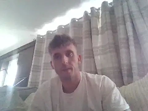 freddie90908 online show from December 3, 2024, 10:50 am