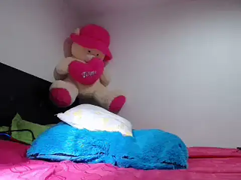 Snapshot of princehermosa44 chatting on March 4, 2025, 2:21 pm princehermosa44 online show from March 4, 2025, 2:21 pm