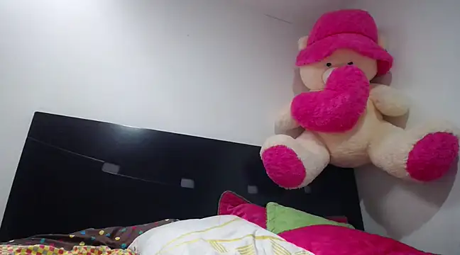 Snapshot of princehermosa44 chatting on March 22, 2025, 8:15 pm princehermosa44 online show from March 22, 2025, 8:15 pm