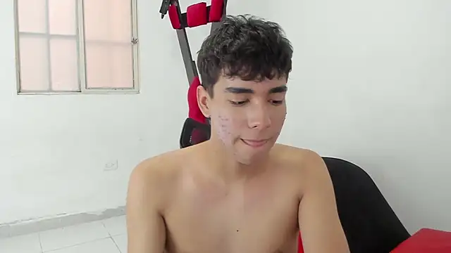 Harry LatinBoy online show from March 3, 2025, 10:31 pm