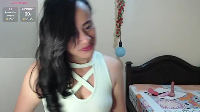 sara florez1 online show from December 18, 2024, 11:13 am