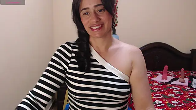 sara florez1 online show from December 26, 2024, 11:10 am