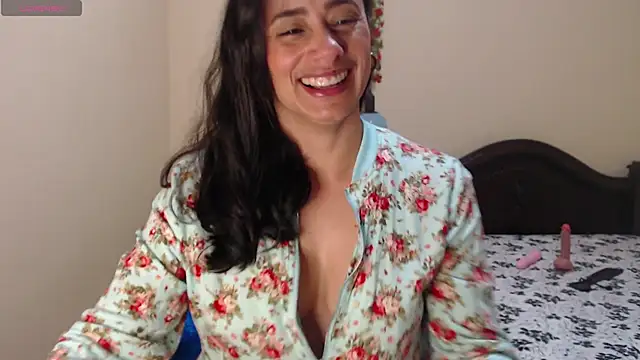 sara florez1 online show from January 2, 2025, 12:13 pm