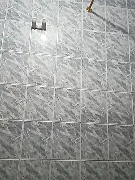 Naomy veracruz  online show from December 1, 2025, 10:53 am