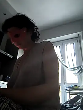 Snapshot of Vagabondainnamorata chatting on September 30, 2025, 4:23 pm Vagabondainnamorata online show from September 30, 2025, 4:23 pm