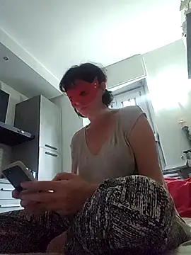 Snapshot of Vagabondainnamorata chatting on October 13, 2025, 4:18 pm Vagabondainnamorata online show from October 13, 2025, 4:18 pm