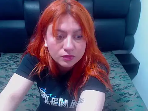 Snapshot of XxMiaSexxyHotxX chatting on October 17, 2025, 2:08 pm XxMiaSexxyHotxX online show from October 17, 2025, 2:08 pm