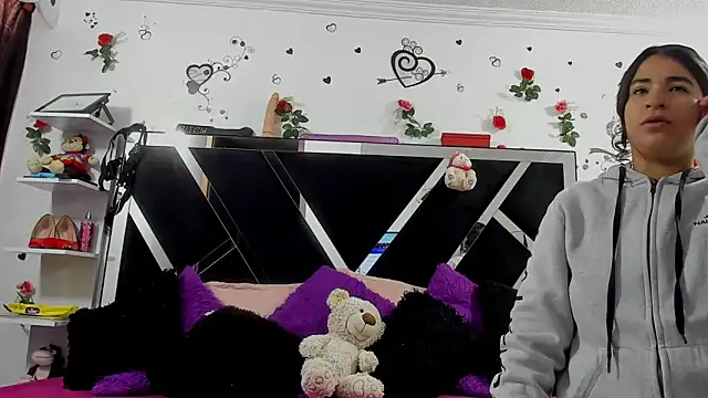 Snapshot of abby_eemily chatting on October 15, 2025, 12:05 pm abby eemily online show from October 15, 2025, 12:05 pm