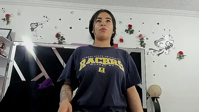 Snapshot of abby_eemily chatting on October 25, 2025, 12:13 pm abby eemily online show from October 25, 2025, 12:13 pm