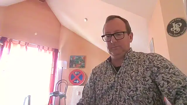 nacktchiller1076 online show from December 1, 2025, 11:59 am