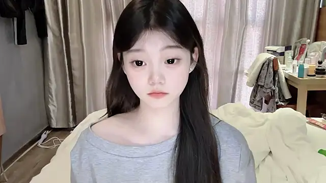 yangyang-1115 online show from March 10, 2025, 8:04 am