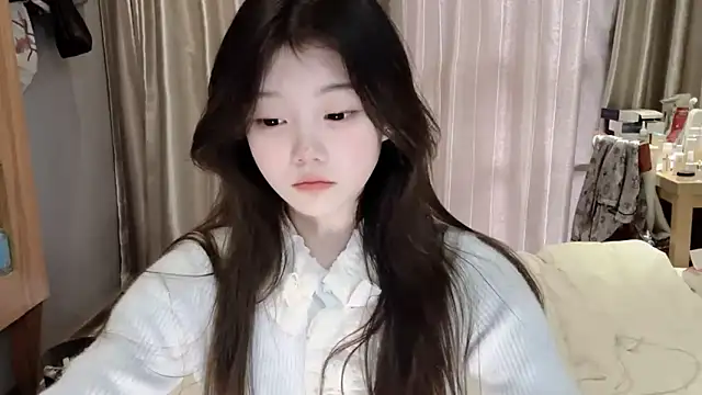 yangyang-1115 online show from March 12, 2025, 7:02 am