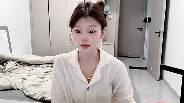 yangyang-1115 online show from September 16, 2025, 5:41 am