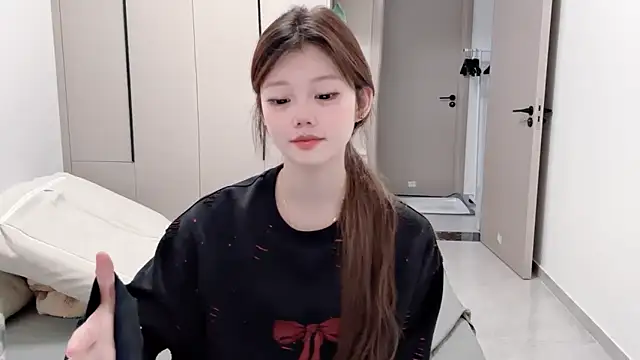 yangyang-1115 online show from September 25, 2025, 4:49 am