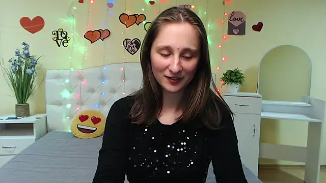 MichelLeee online show from March 5, 2025, 3:18 pm