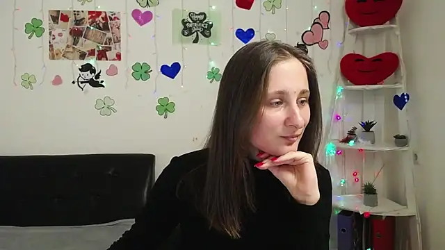 MichelLeee online show from March 18, 2025, 12:03 pm