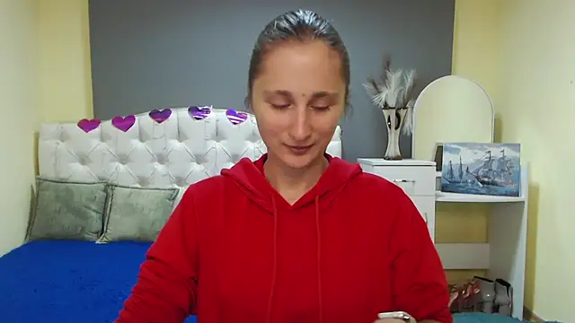 Snapshot of MichelLeee chatting on September 19, 2025, 11:11 am MichelLeee online show from September 19, 2025, 11:11 am