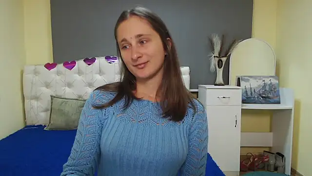 Snapshot of MichelLeee chatting on October 14, 2025, 11:11 am MichelLeee online show from October 14, 2025, 11:11 am