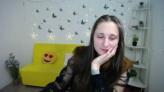 MichelLeee online show from February 23, 2026, 12:46 pm