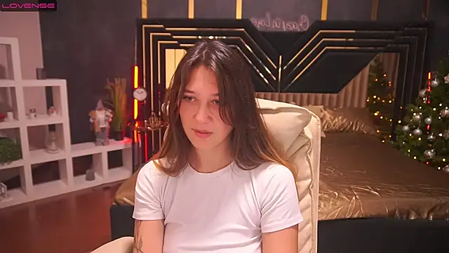 Snapshot of DreamyLinaa chatting on December 9, 2024, 10:32 am DreamyLinaa online show from December 9, 2024, 10:32 am