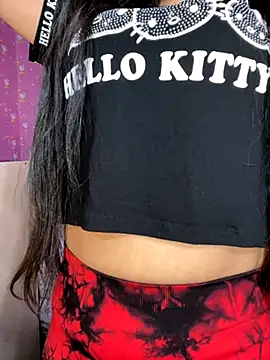 Velyn 18 online show from November 12, 2025, 3:29 am