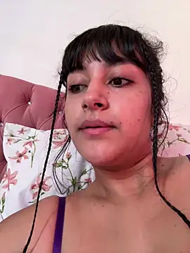 Snapshot of Lady_Rey chatting on October 5, 2025, 5:55 pm Lady Rey online show from October 5, 2025, 5:55 pm