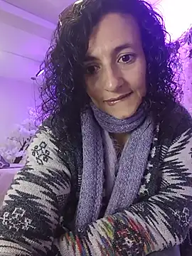 AriannaRussell  online show from June 6, 2026, 12:43 pm