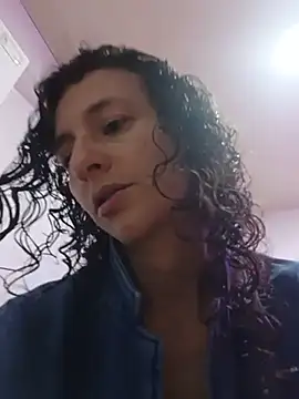 AriannaRussell  online show from July 25, 2026, 12:58 pm