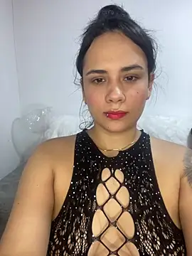 Leyna Kenet online show from December 13, 2024, 8:04 pm