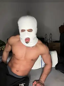 Snapshot of Sara_blanc chatting on February 28, 2026, 6:20 pm Sara blanc online show from February 28, 2026, 6:20 pm