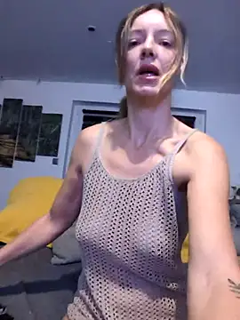 Snapshot of Ana-ya16 chatting on September 27, 2025, 5:01 am Ana-ya16 online show from September 27, 2025, 5:01 am