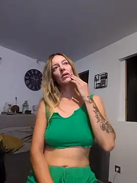 Snapshot of Ana-ya16 chatting on September 29, 2025, 3:55 am Ana-ya16 online show from September 29, 2025, 3:55 am