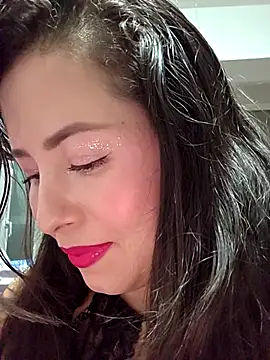 Snapshot of NeredaXxx chatting on October 26, 2025, 8:59 pm NeredaXxx online show from October 26, 2025, 8:59 pm