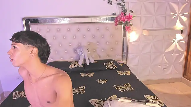 im sebaslopez online show from June 14, 2026, 11:34 am