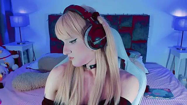 Kirmyy  online show from September 19, 2025, 2:13 am